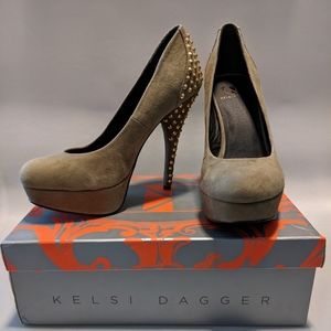 NIB Kelsi Dagger Teya Olive Suede Studded Stilleto